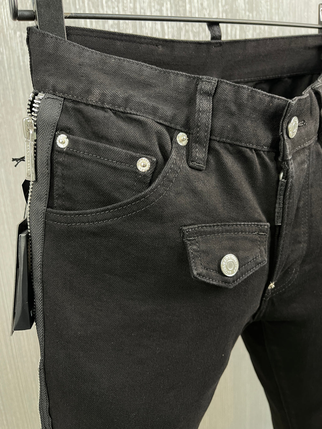 D2 Jeans
