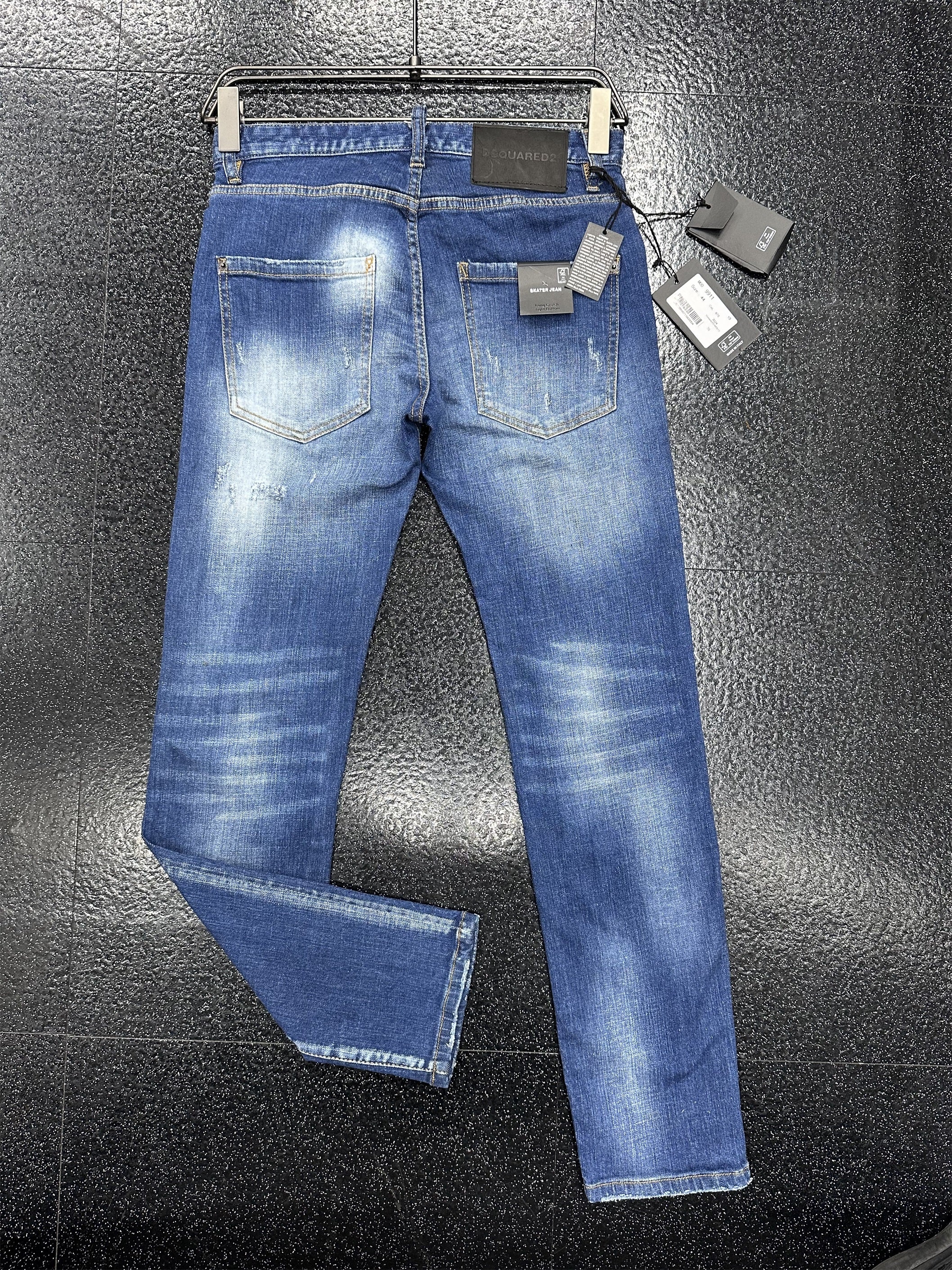 D2 Jeans