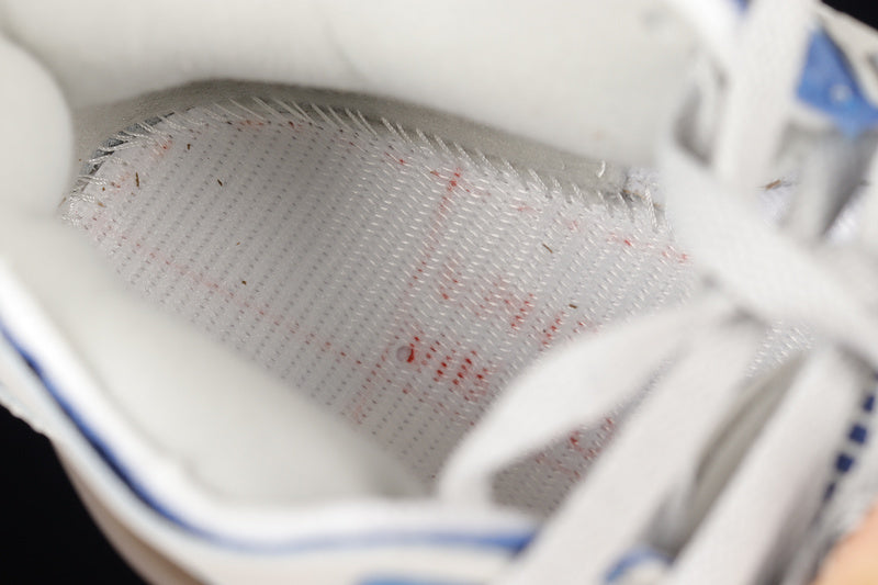 AJ4