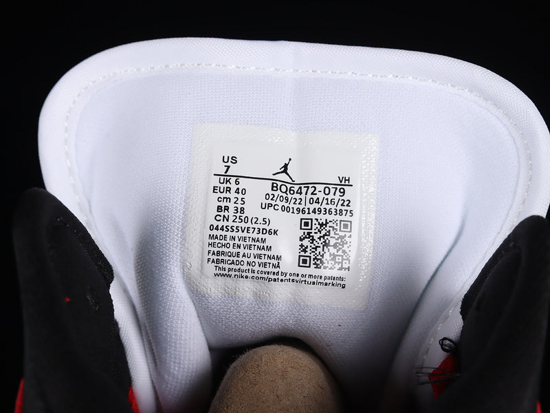AJ1 Mid