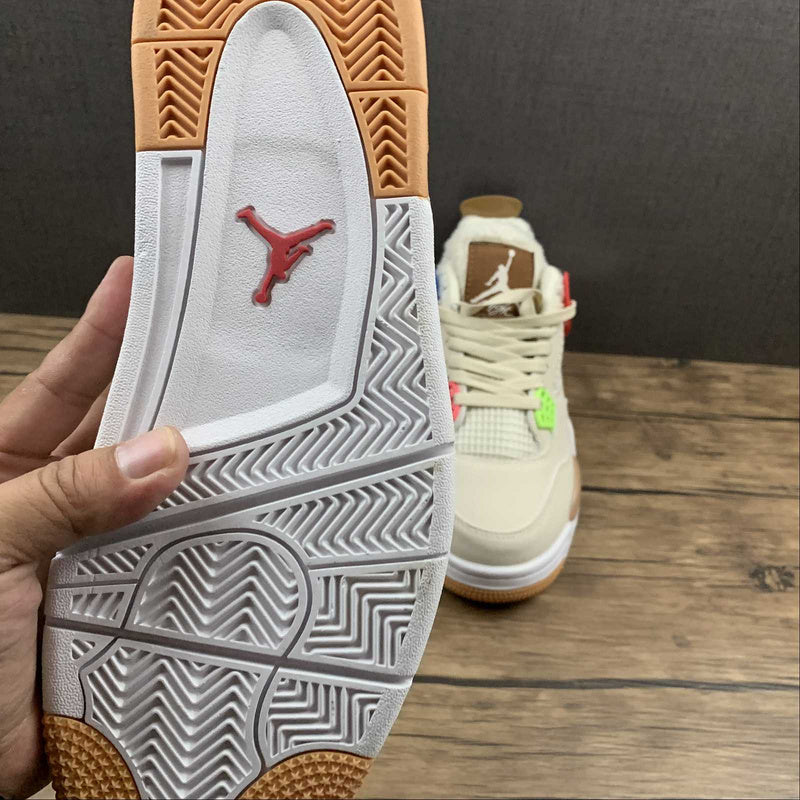 AJ4