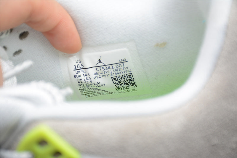 AJ4