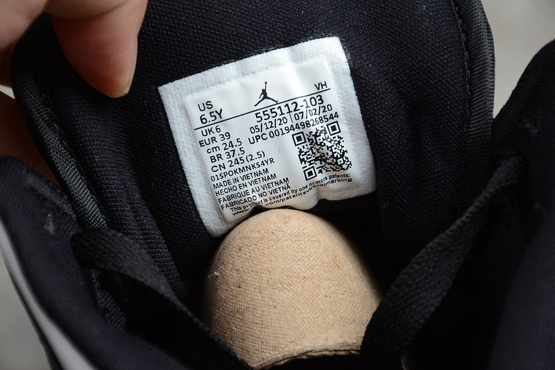 AJ1 Mid