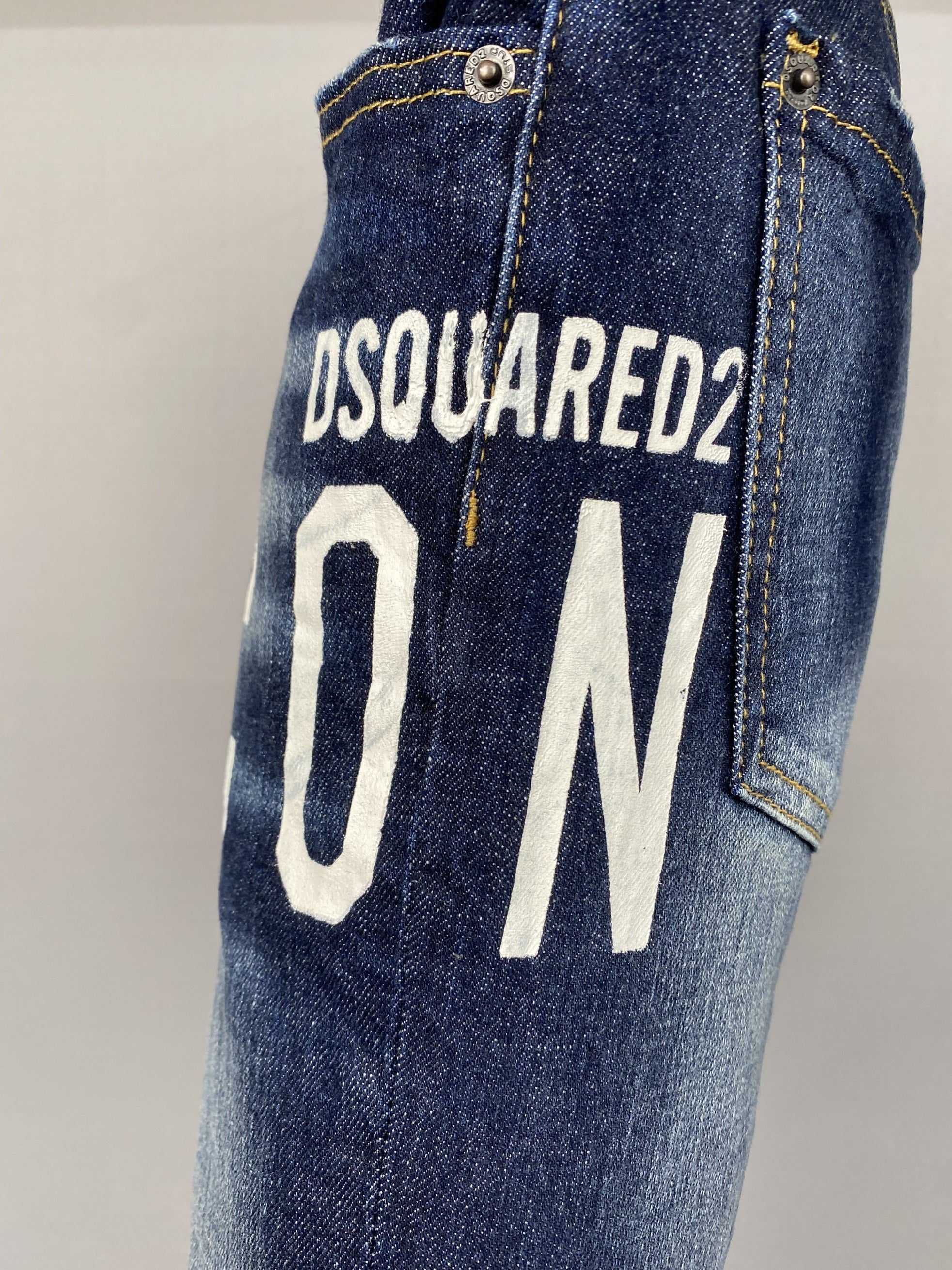 D2 Jeans