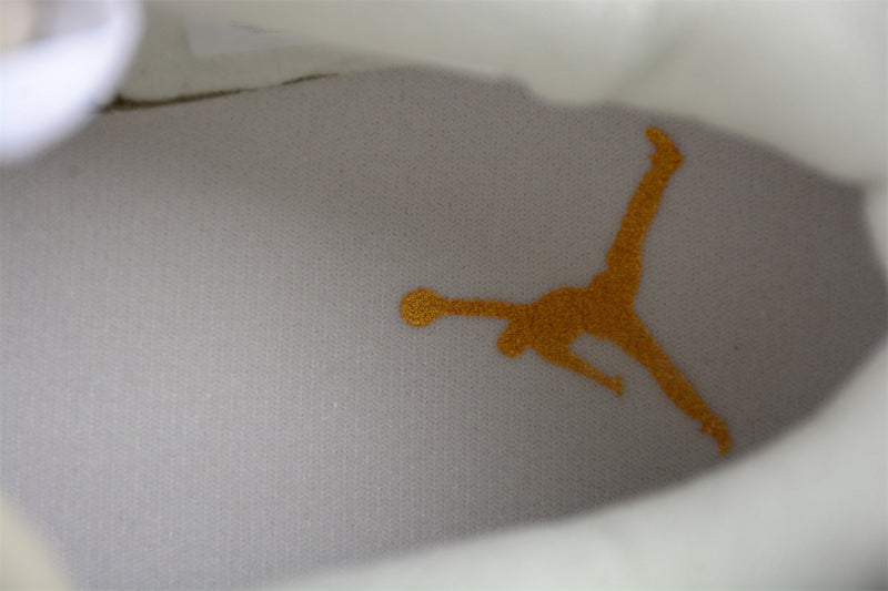 AJ4