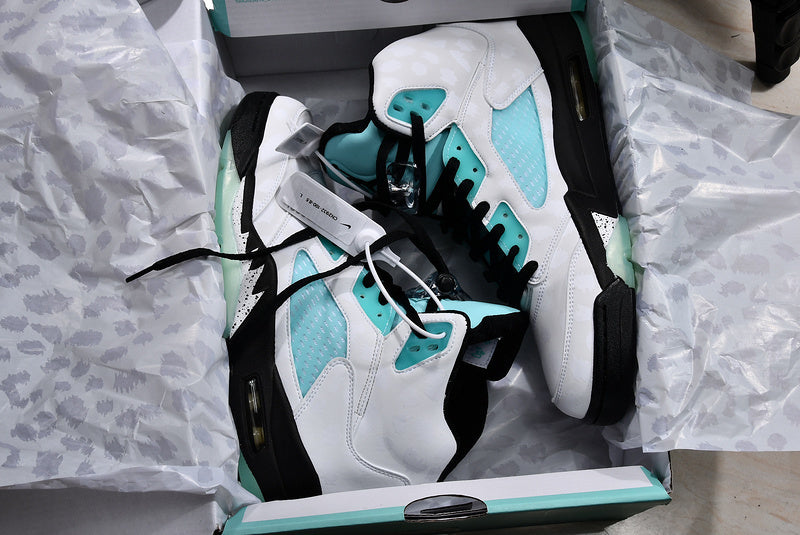AJ4