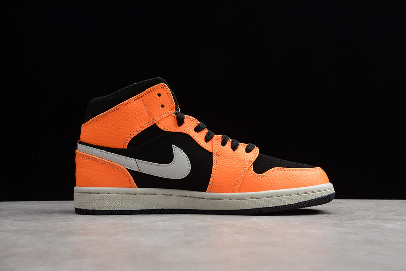 AJ1 Mid