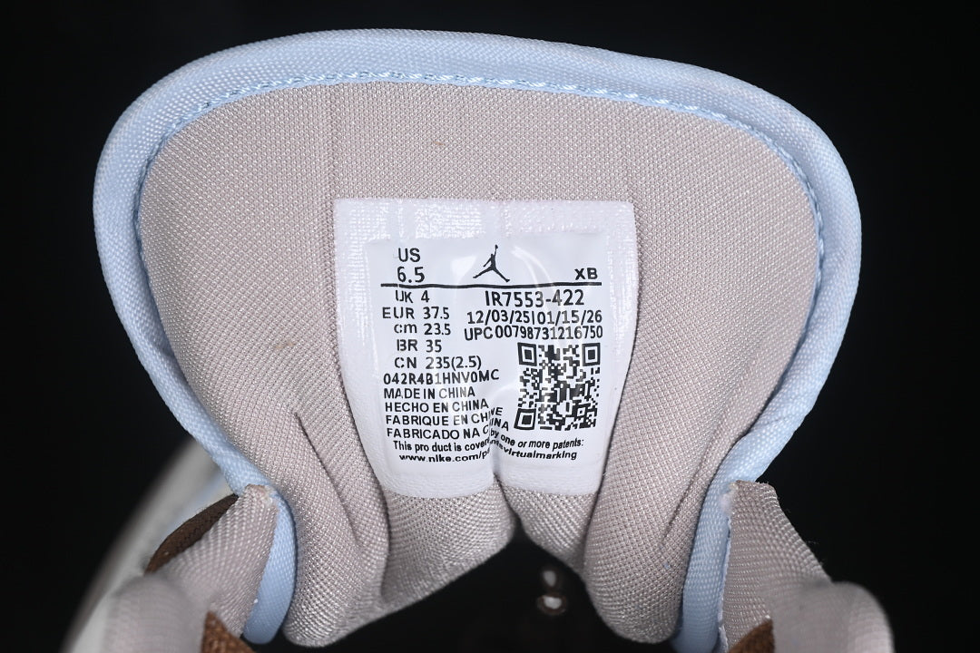 AJ1 Low