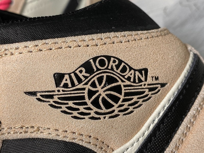 AJ1 Mid