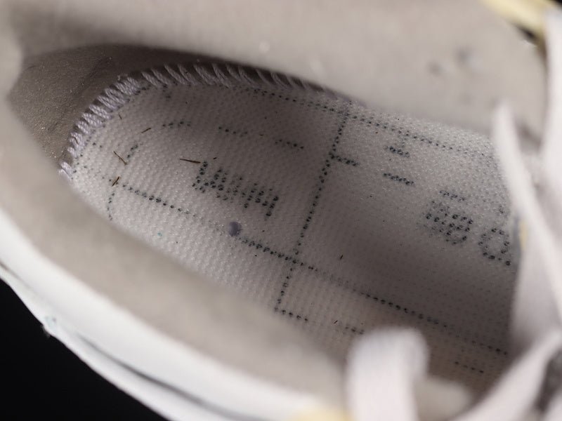 AJ4