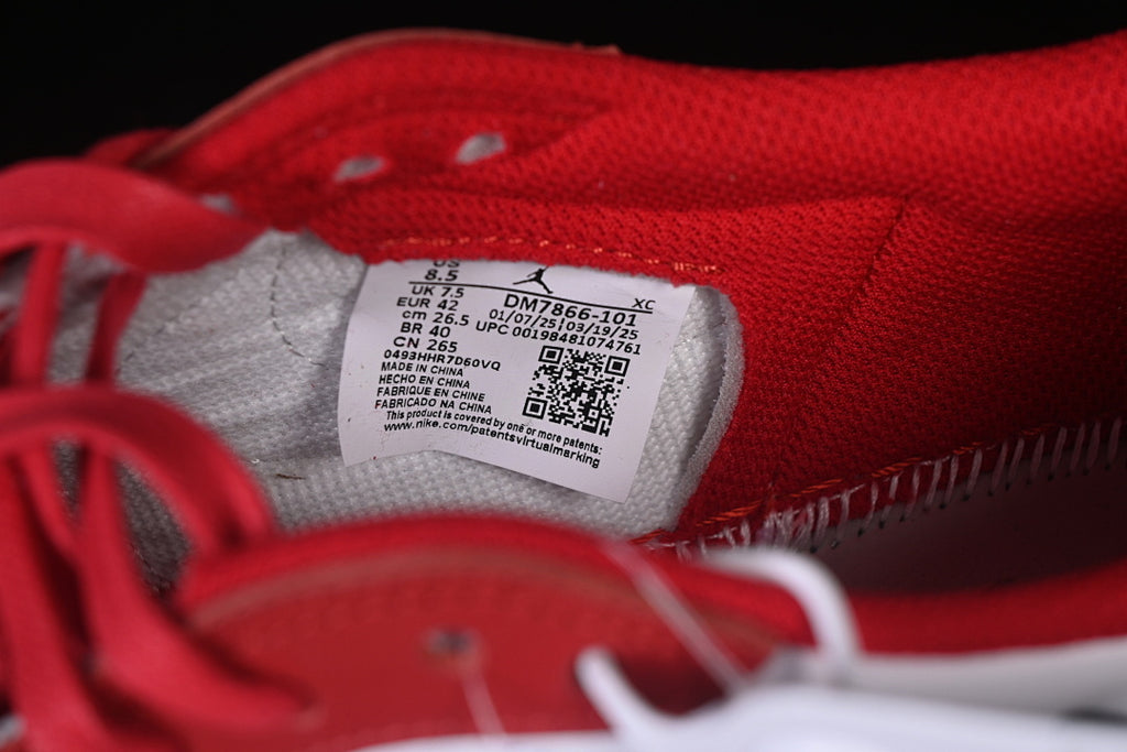 AJ1 Low