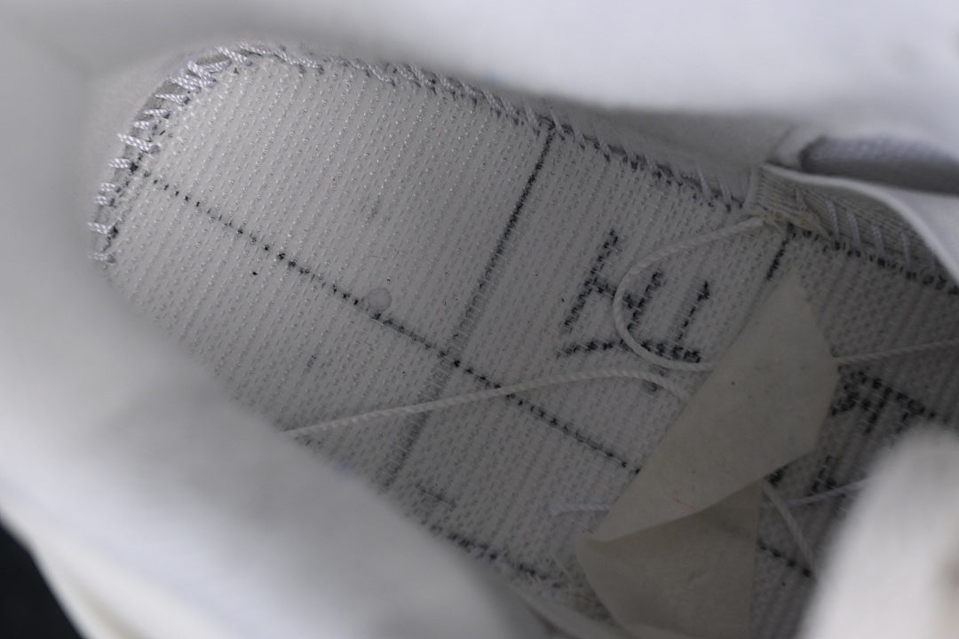 AJ4