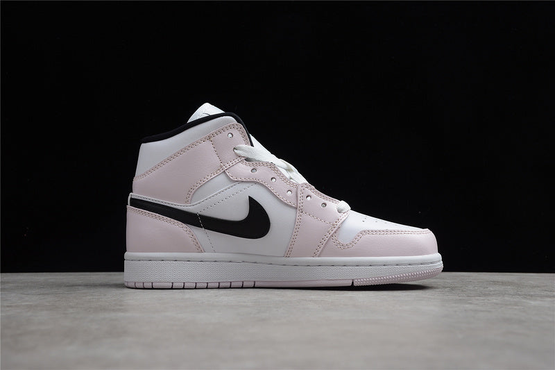 AJ1 Mid