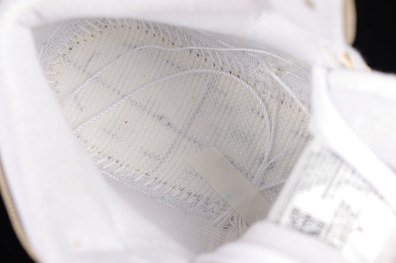 AJ1 Mid