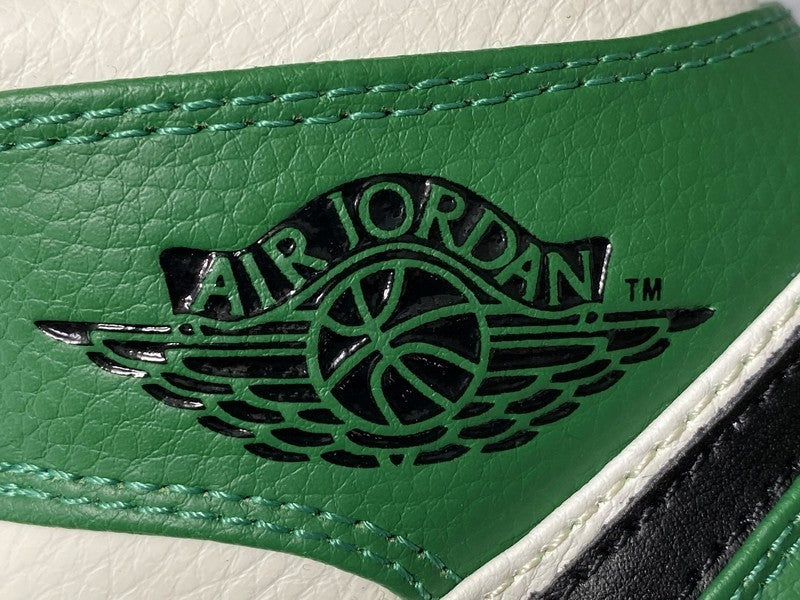 AJ1 Mid