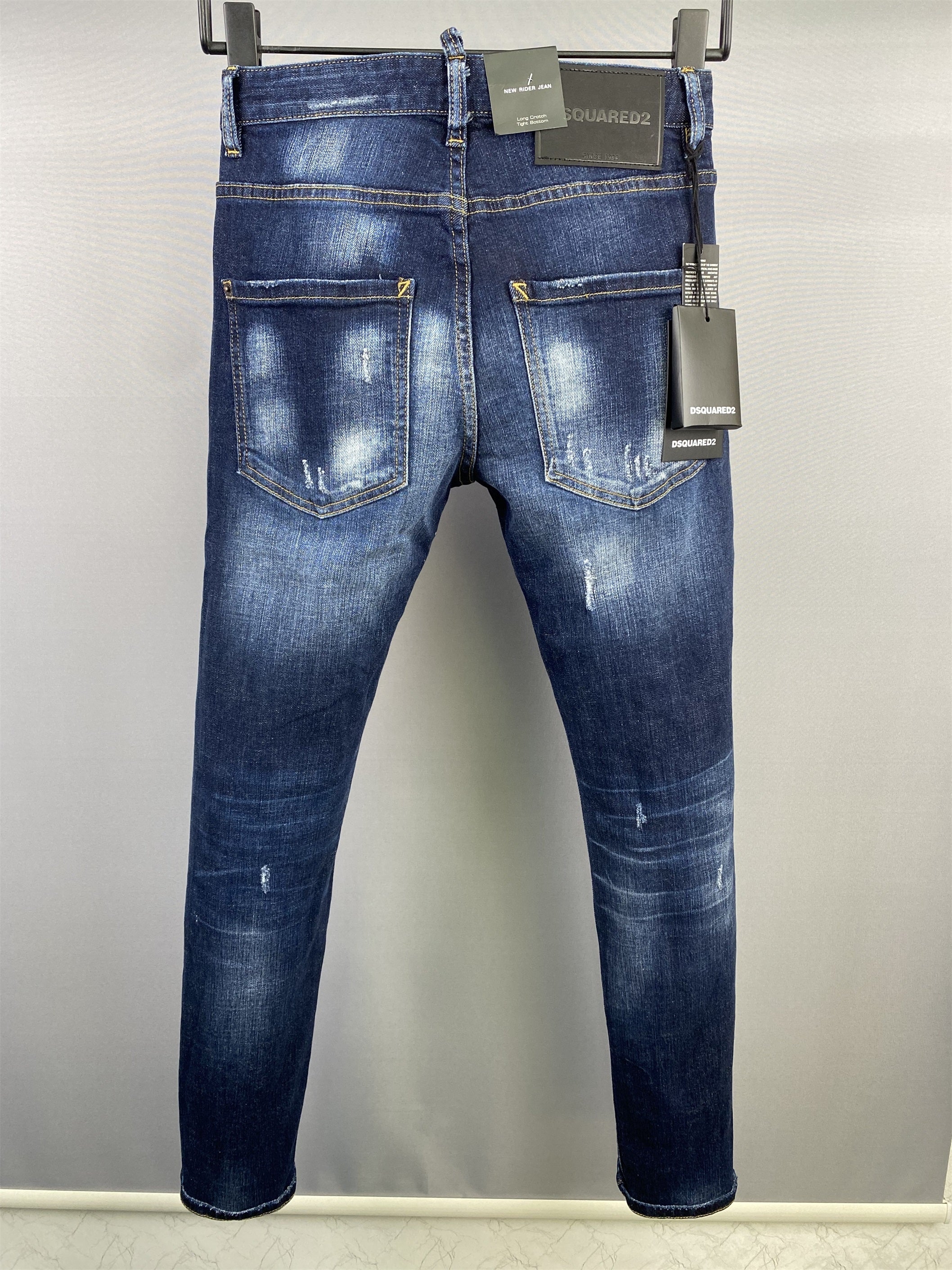 D2 Jeans