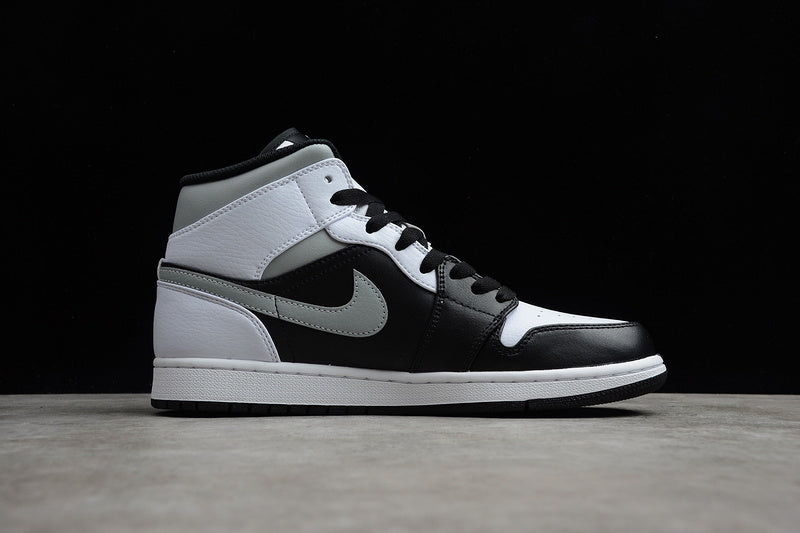 AJ1 Mid