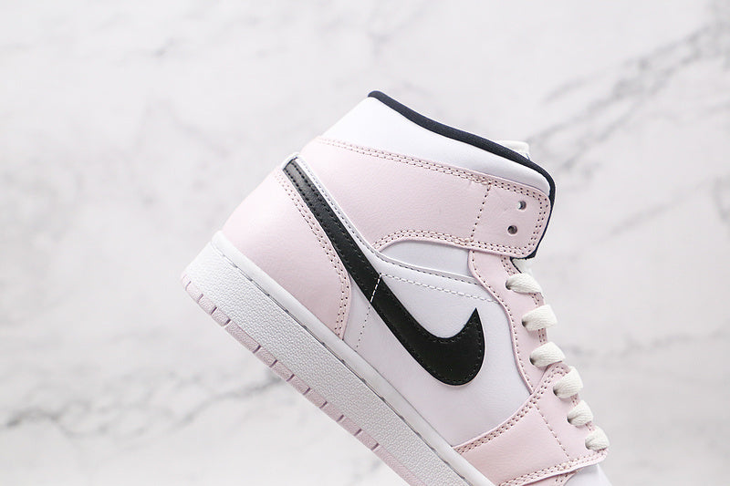 AJ1 Mid