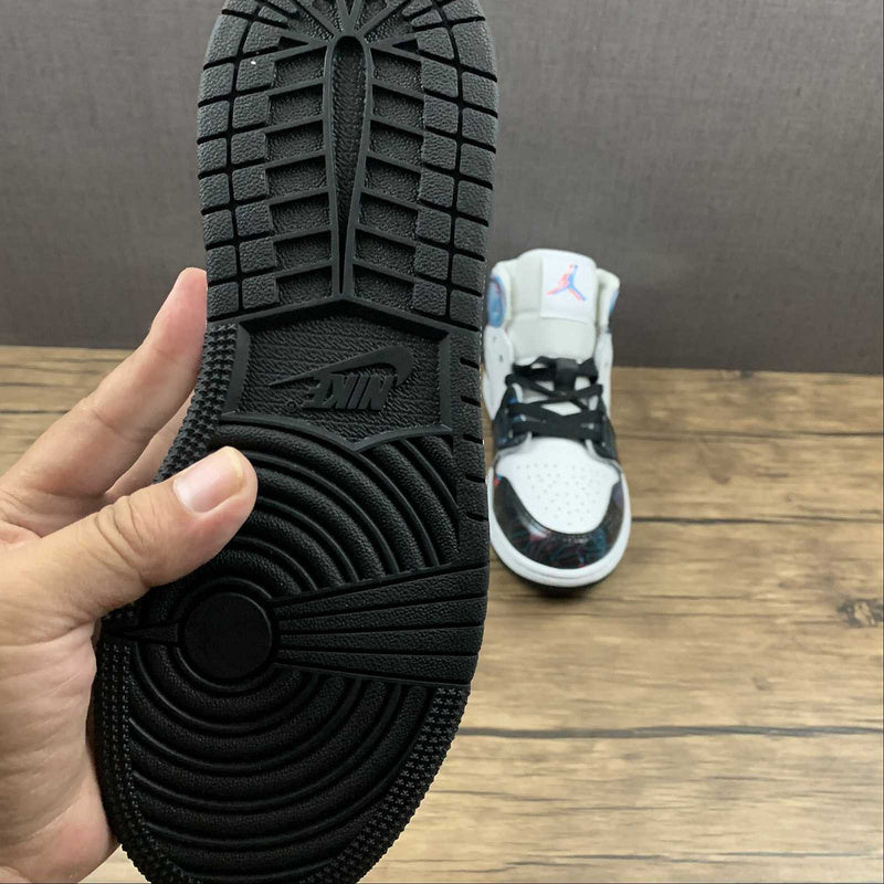 AJ1 Mid