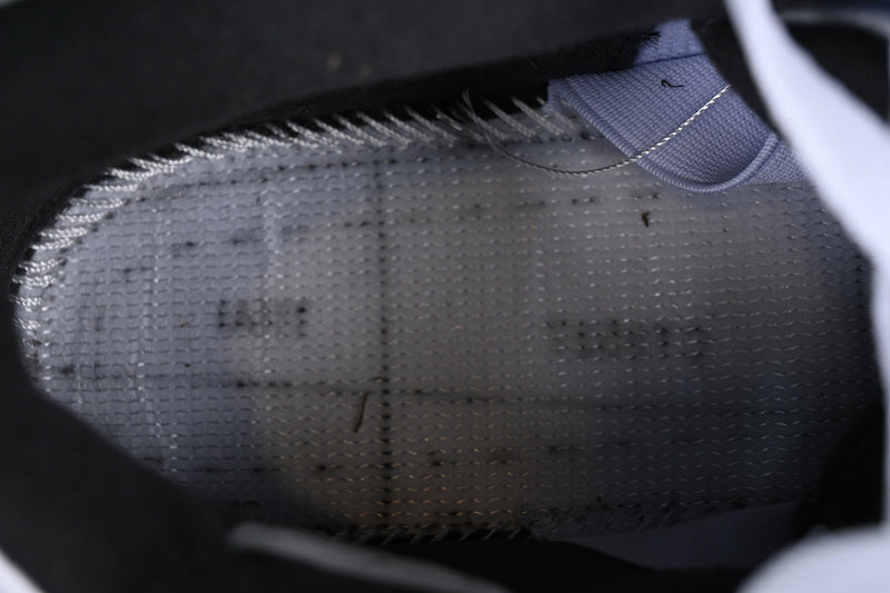AJ4