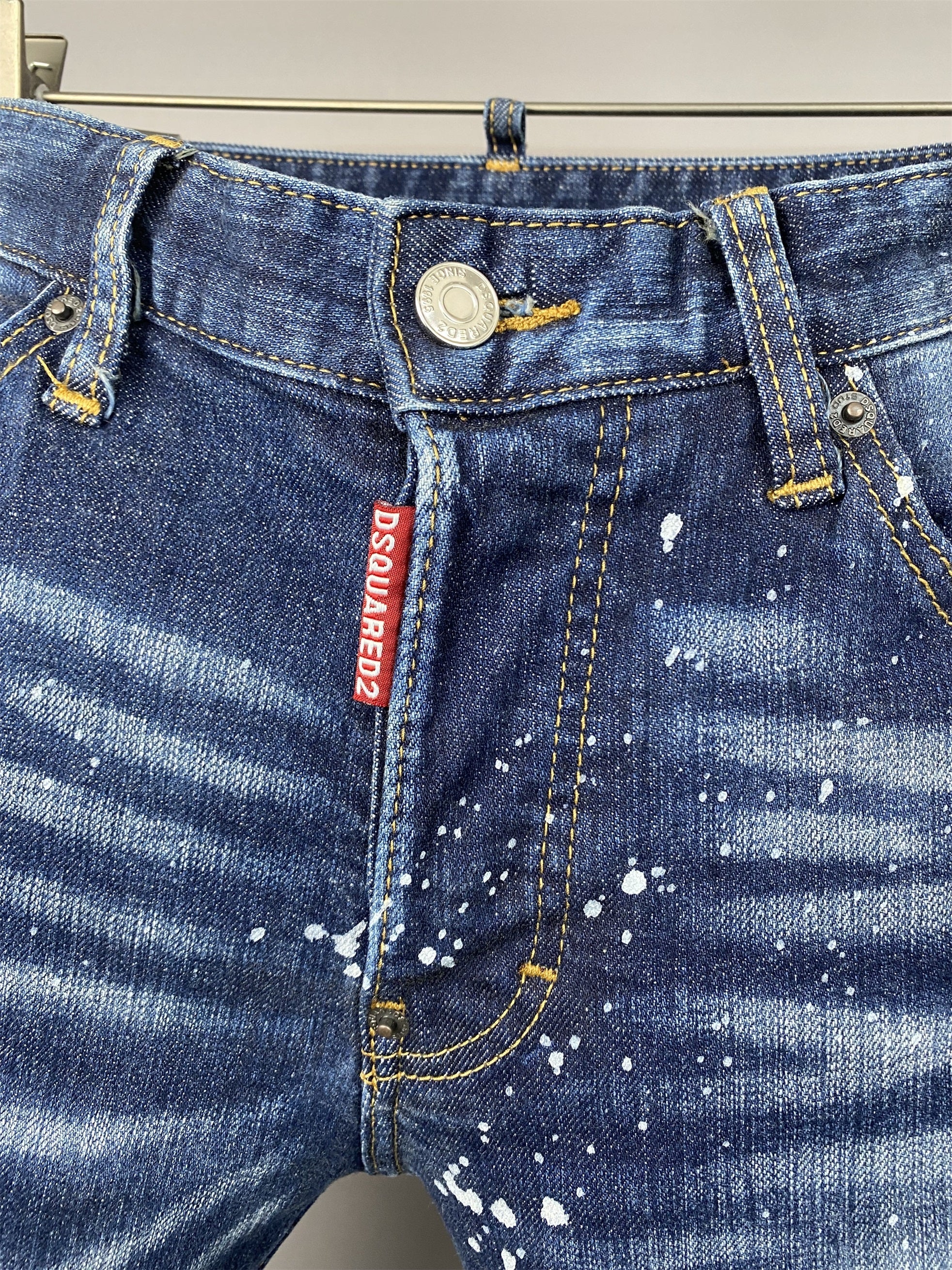 D2 Jeans