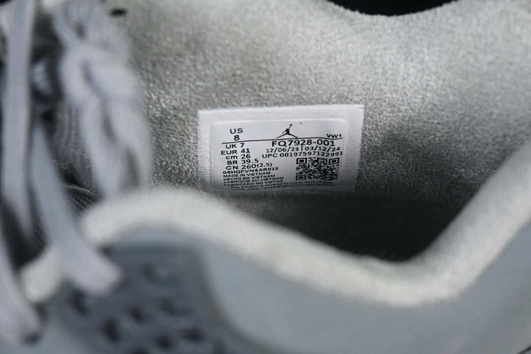AJ4