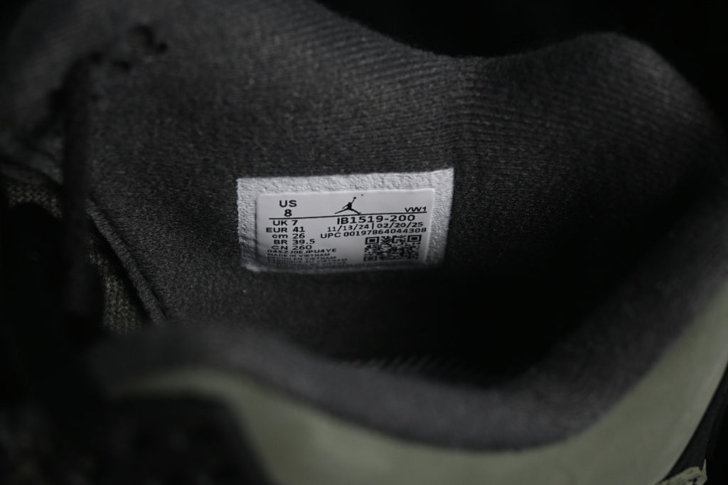 AJ4