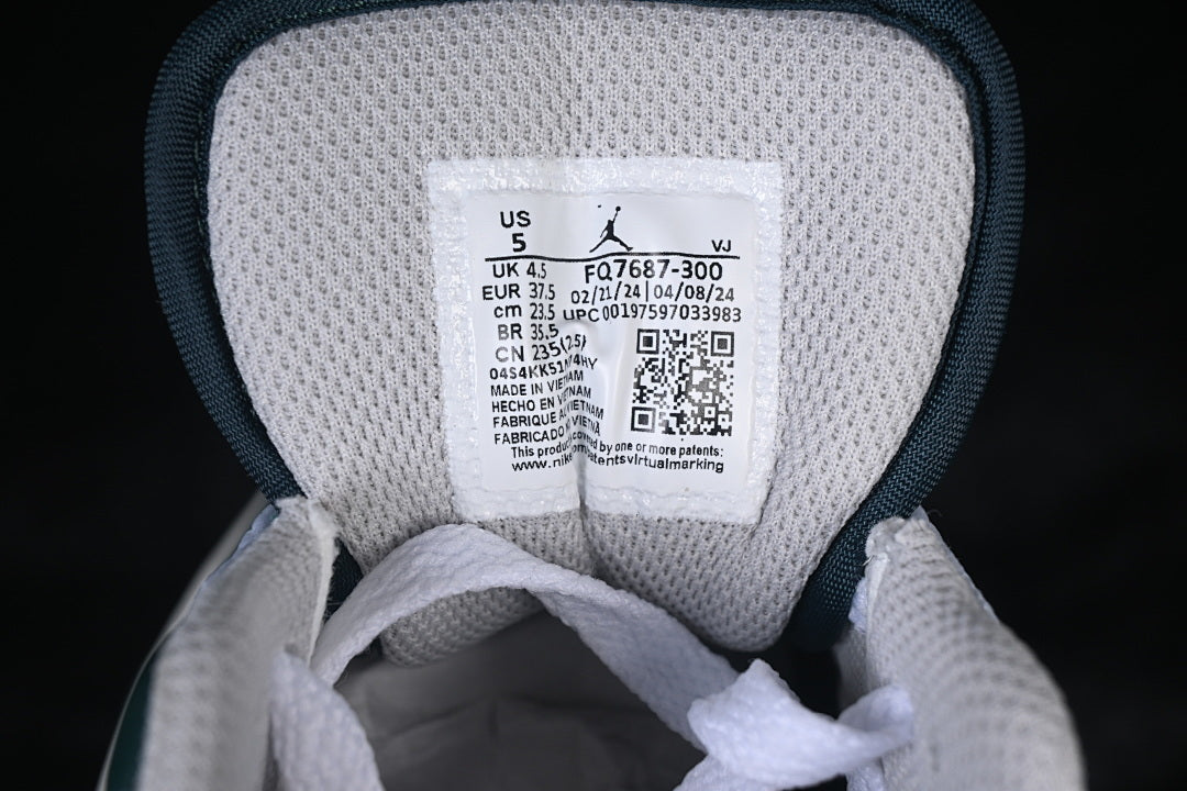 AJ1 Low