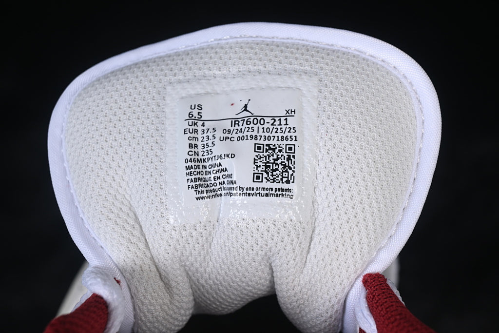 AJ1 Low