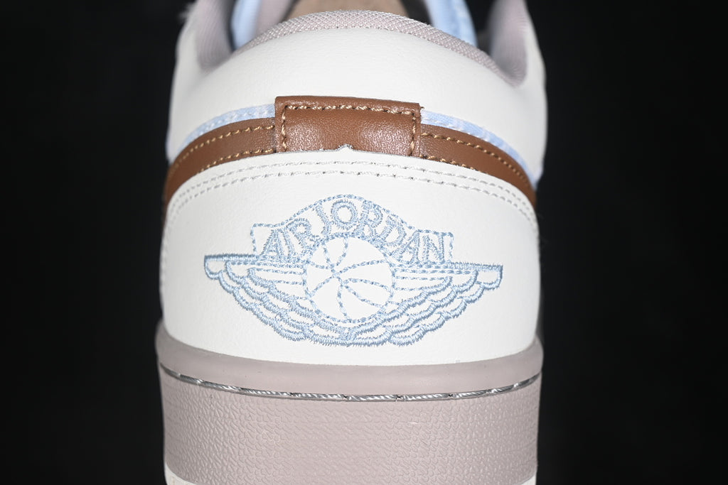 AJ1 Low