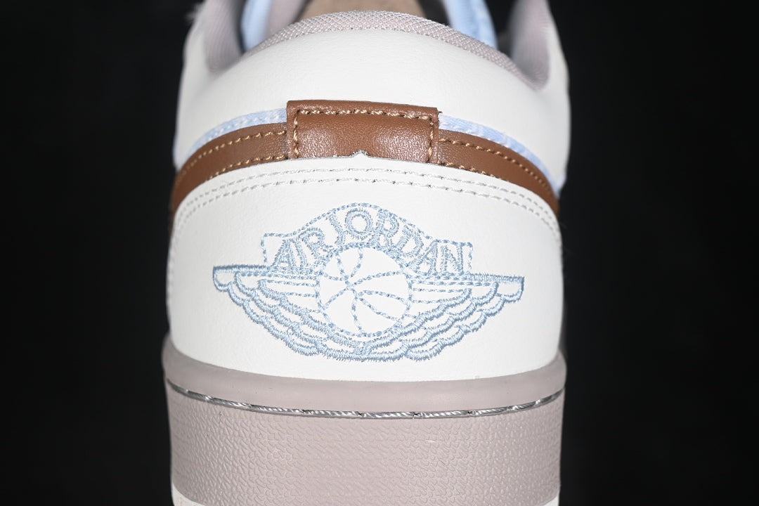 AJ1 Low