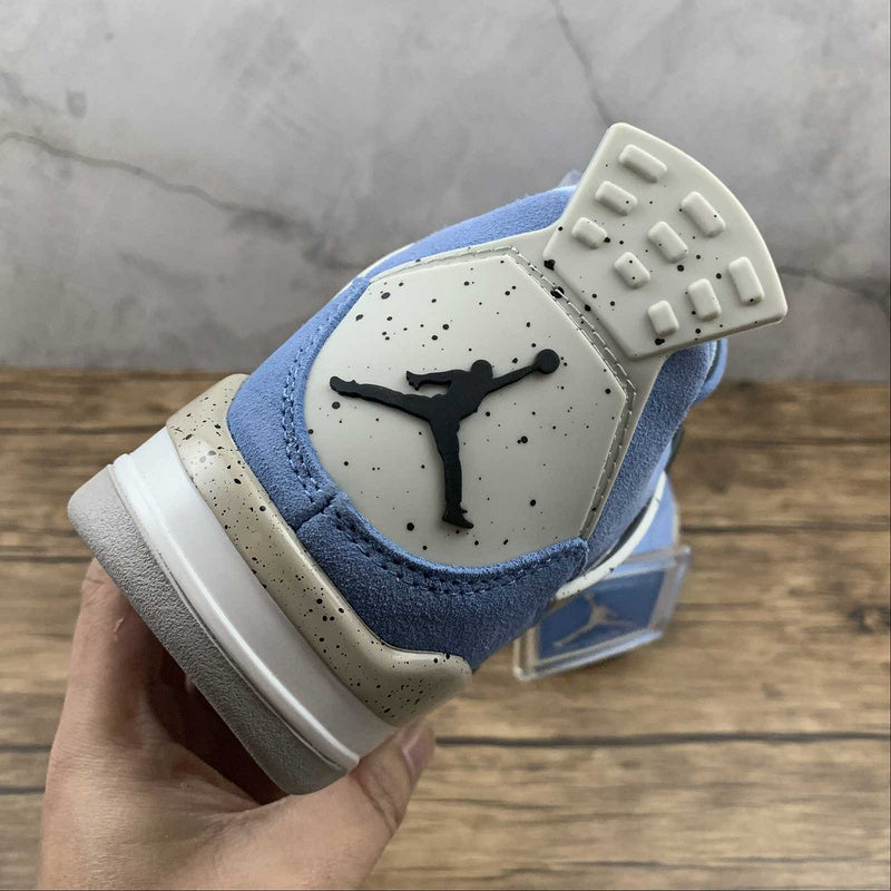 AJ4