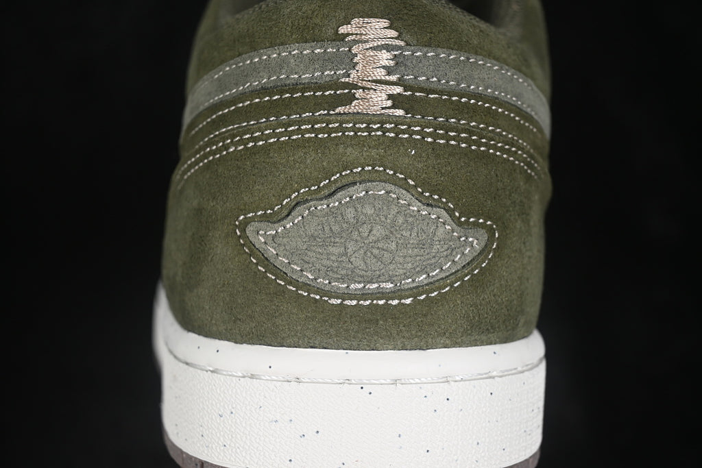 AJ1 Low