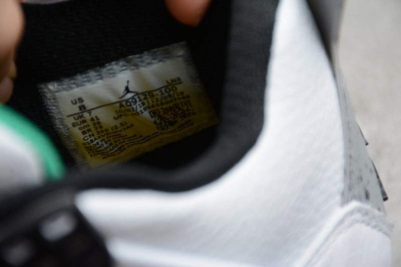 AJ4