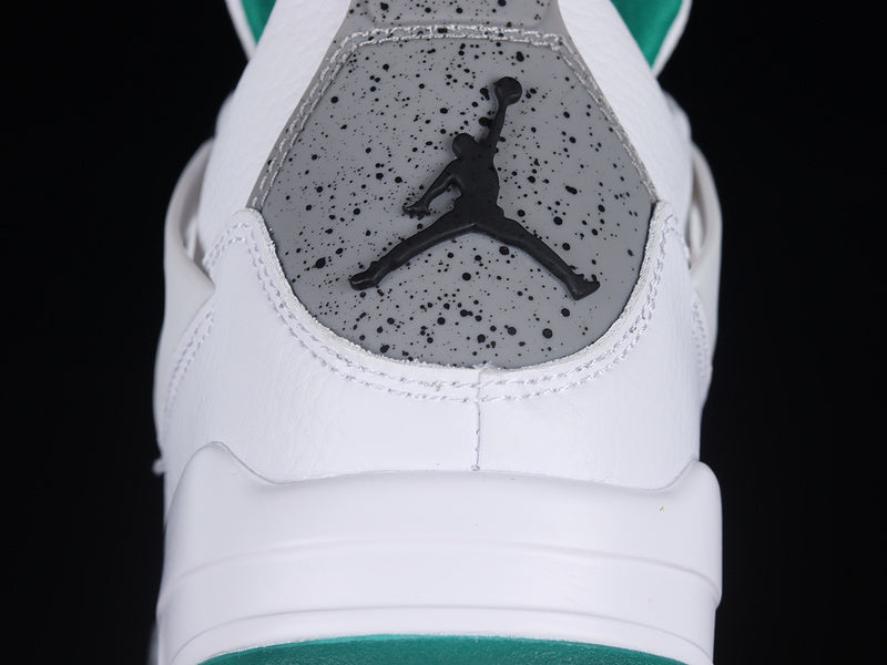 AJ4