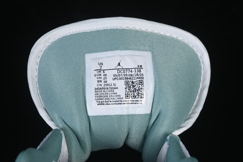 AJ1 Low
