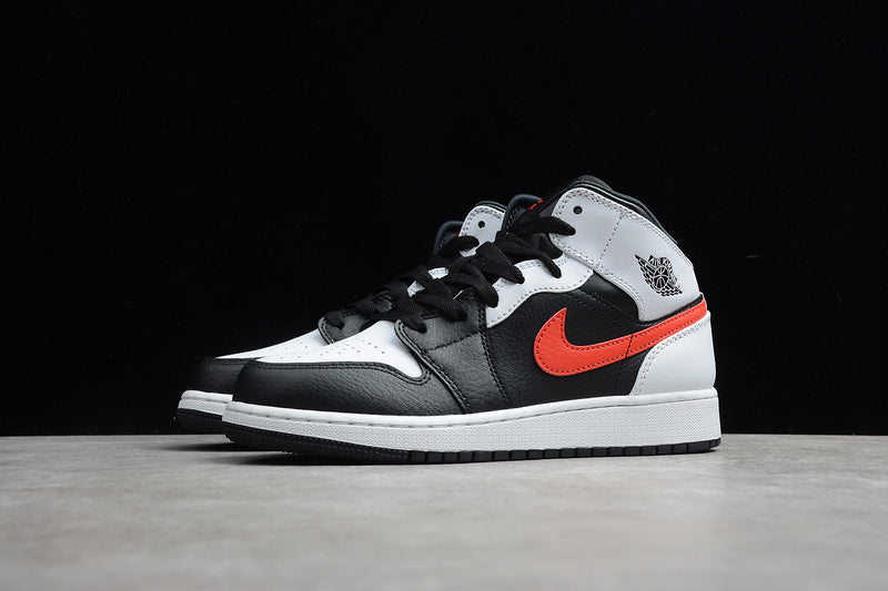 AJ1 Mid