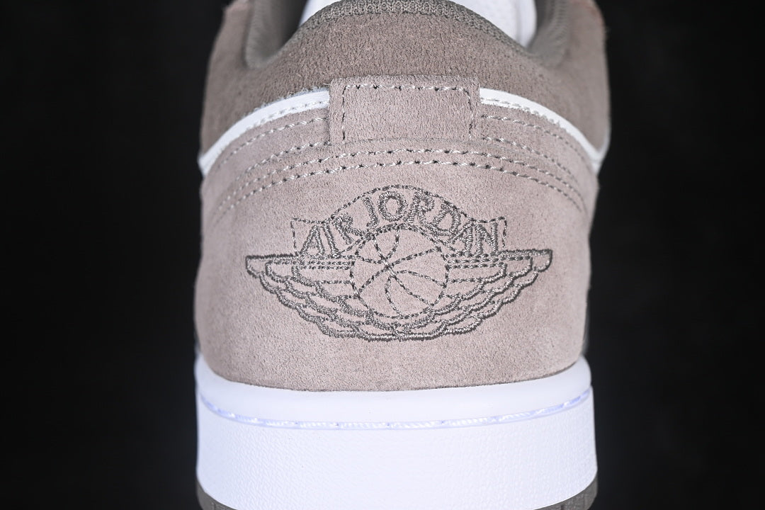 AJ1 Low