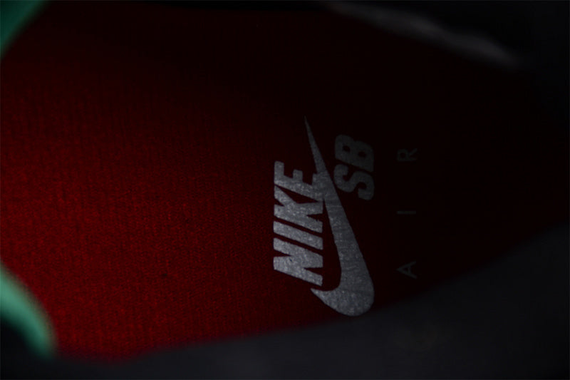 AJ4