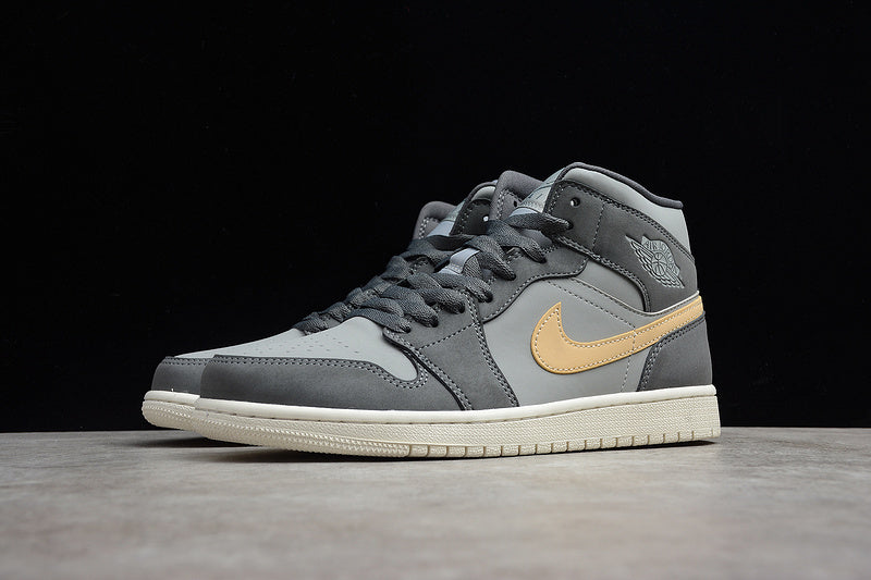 AJ1 Mid