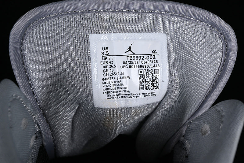AJ1 Mid