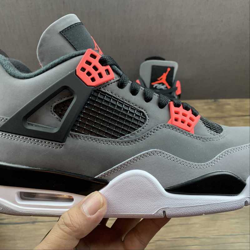 AJ4