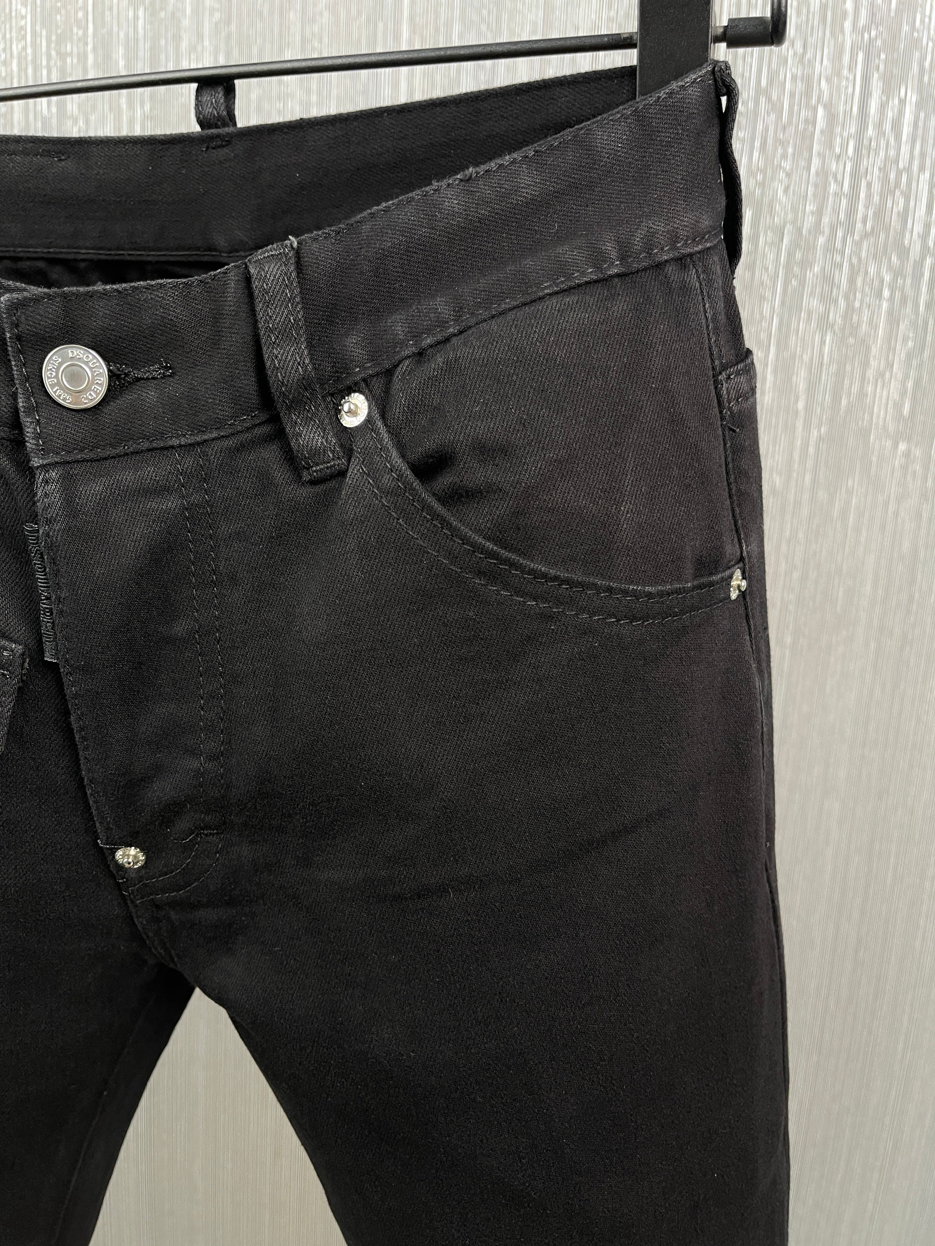 D2 Jeans