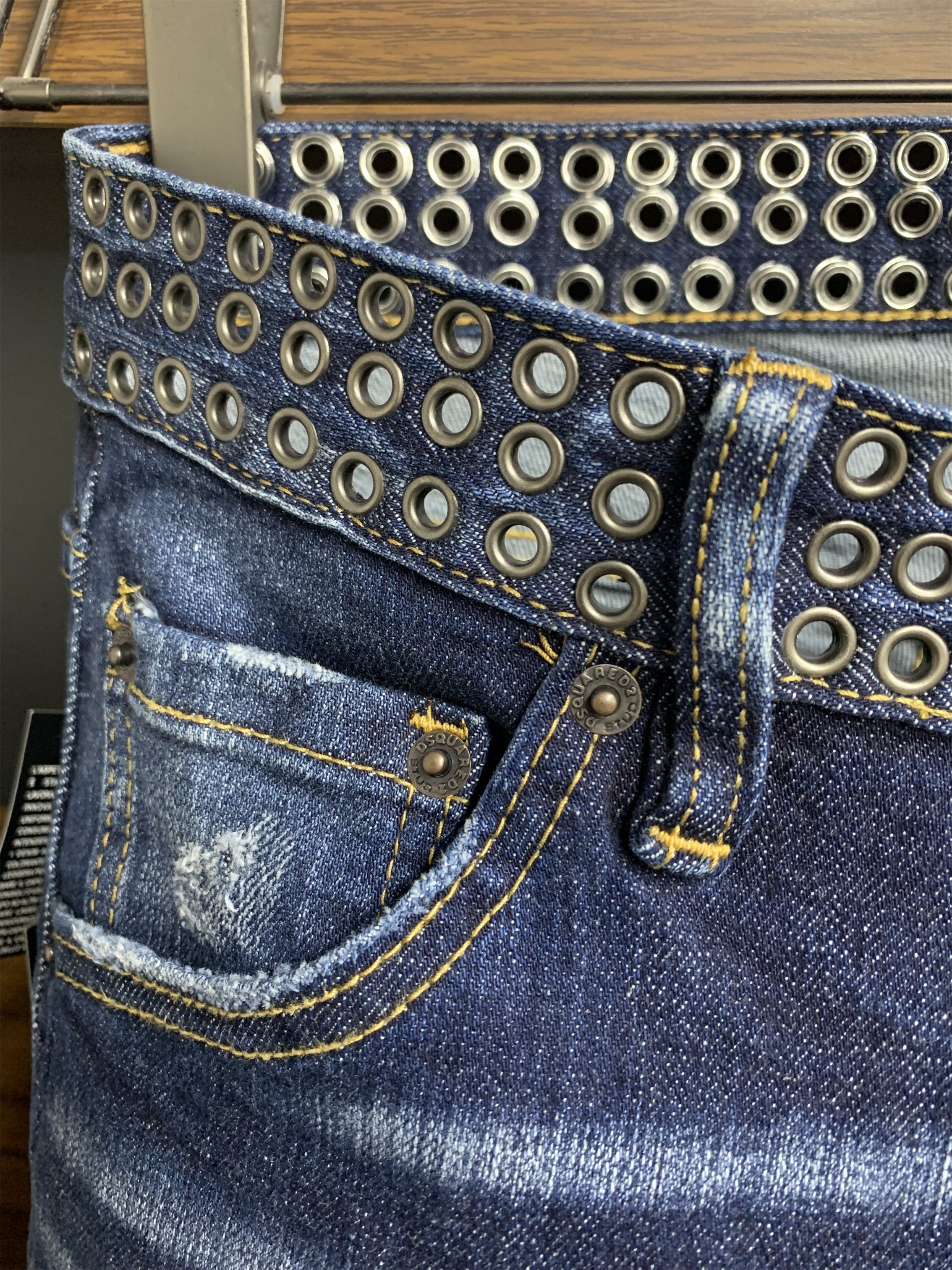 D2 Jeans