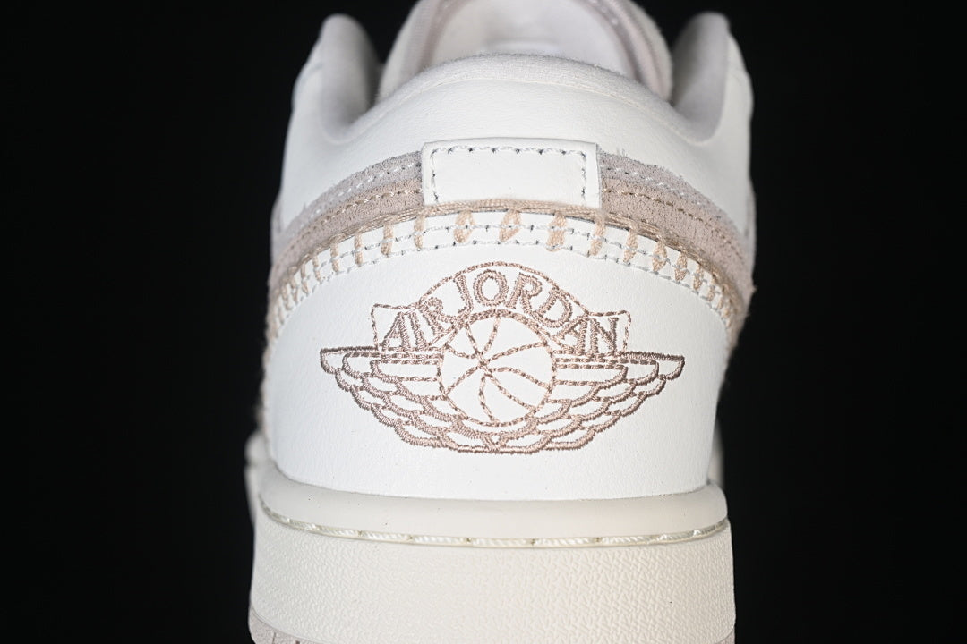AJ1 Low