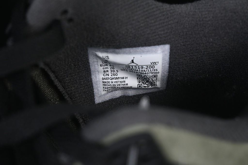 AJ4