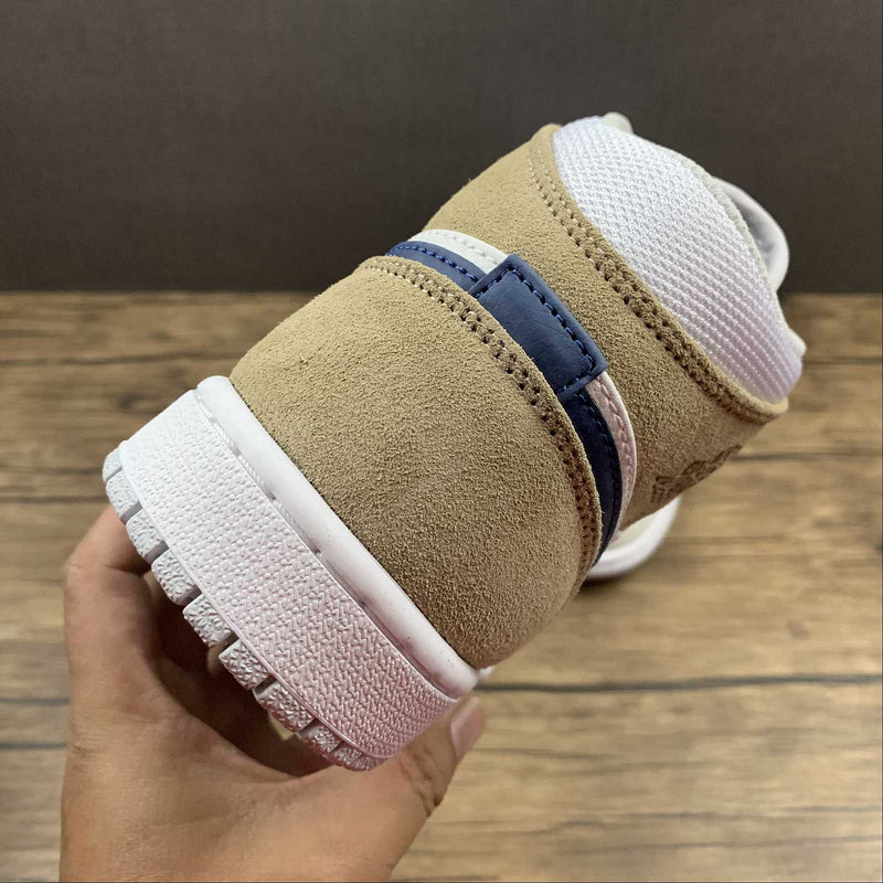AJ1 Mid