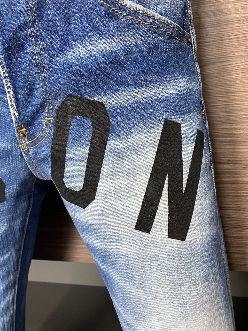 D2 Jeans