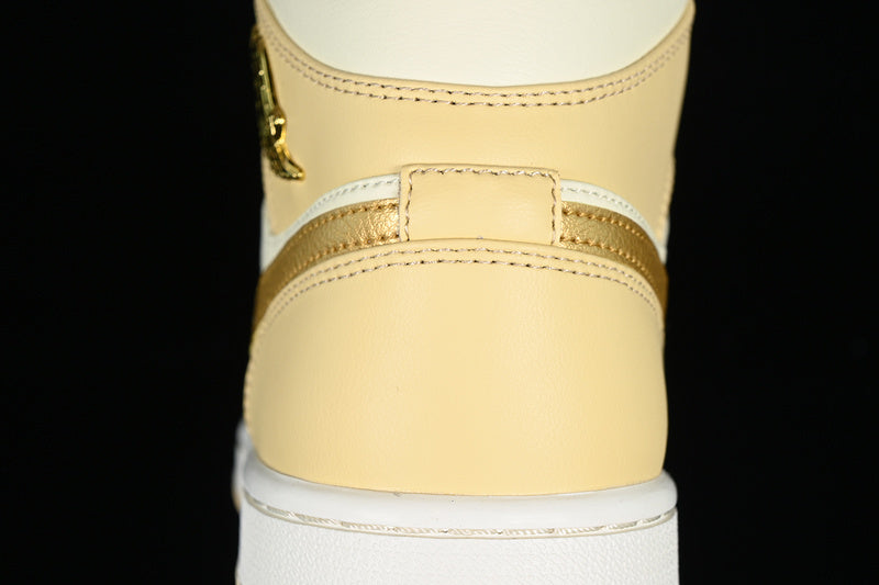 AJ1 Mid