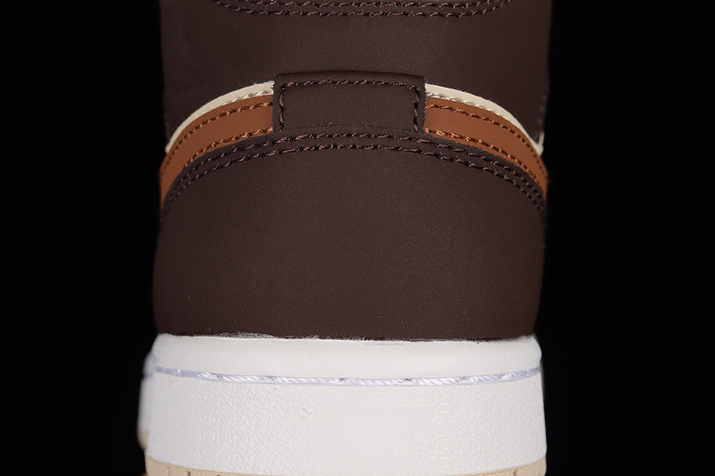 AJ1 Mid